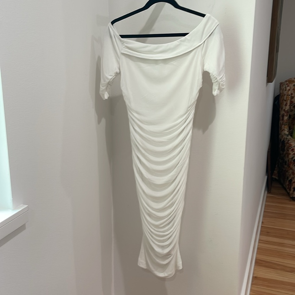 Venus ruched mesh bodycon dress - Picture 7 of 7